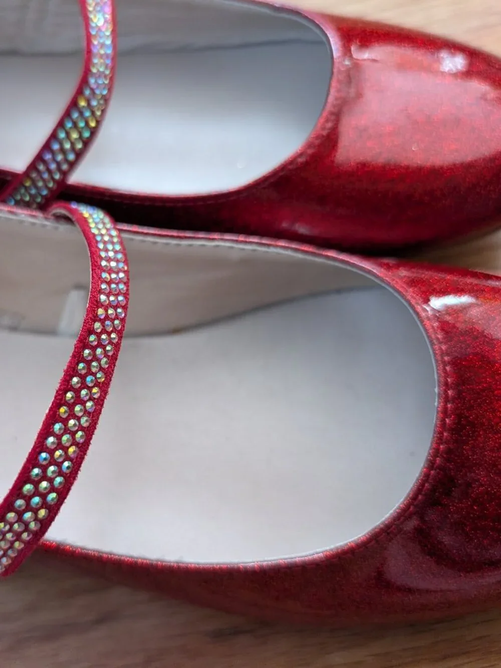 Ruby Red Girls Shoes Size 5